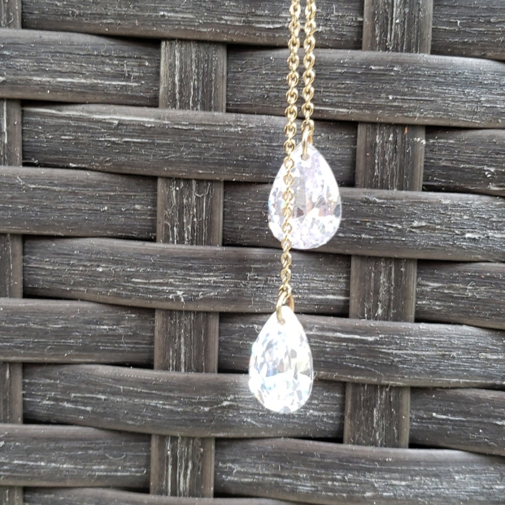 Express long gold necklace